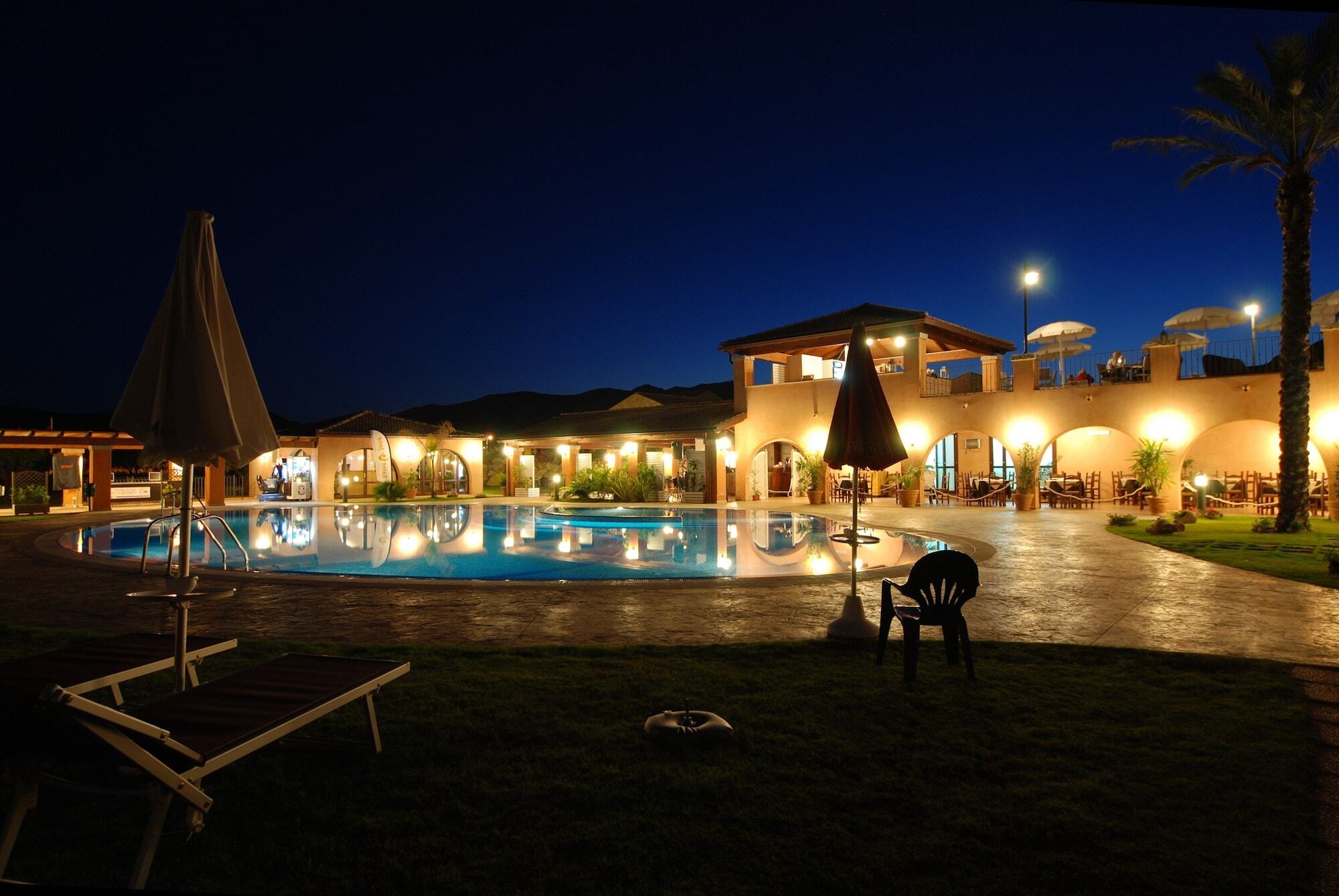 Alma Resort กัสเตียดาส ภายนอก รูปภาพ