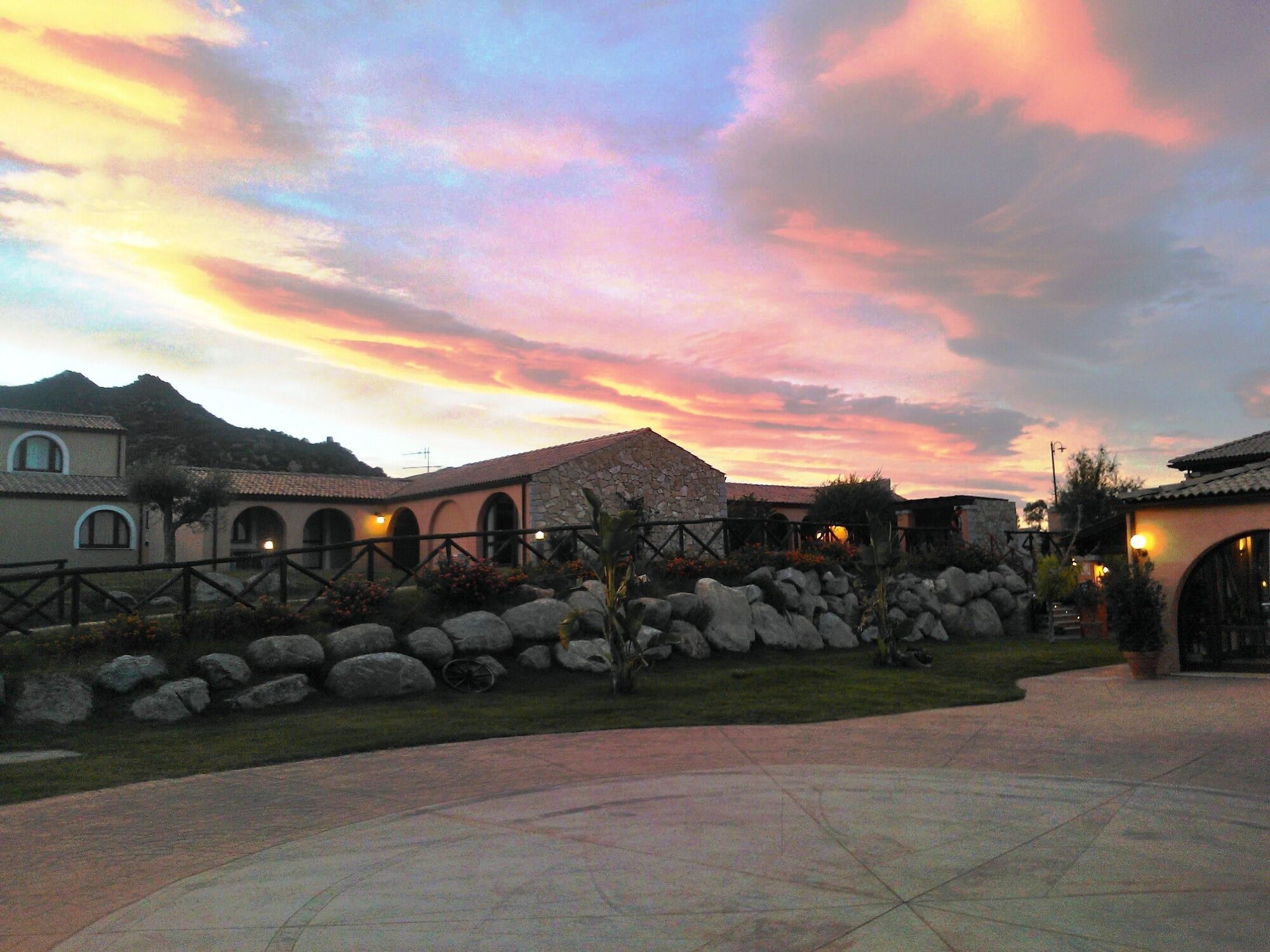 Alma Resort กัสเตียดาส ภายนอก รูปภาพ